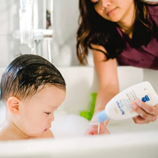 Aveeno Baby Cleansing Therapy Moisturizing Wash 236ml - Image 3